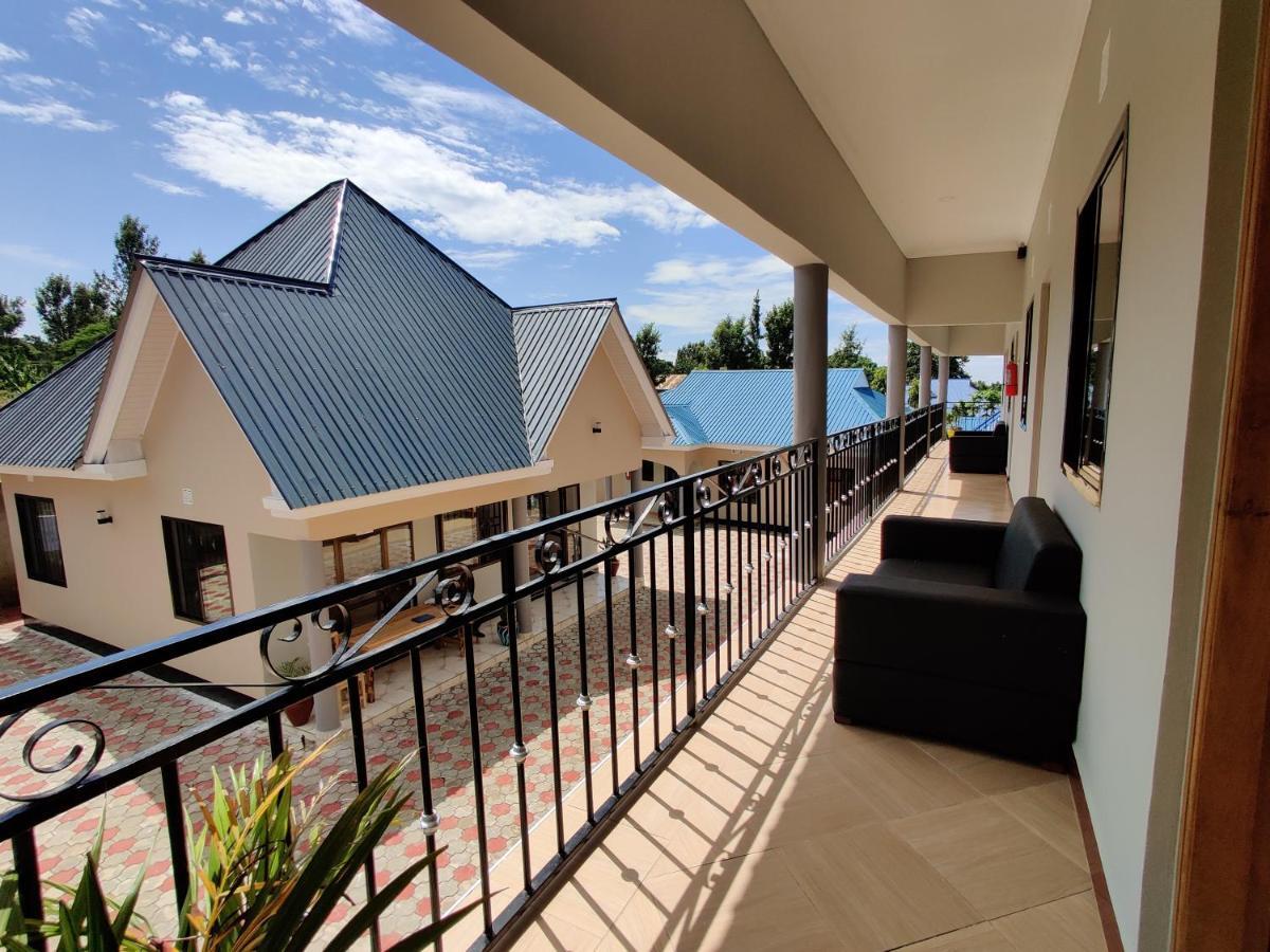 Wanyama B&B Arusha Esterno foto