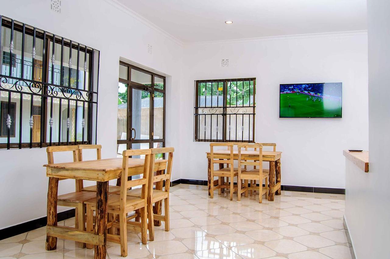 Wanyama B&B Arusha Esterno foto